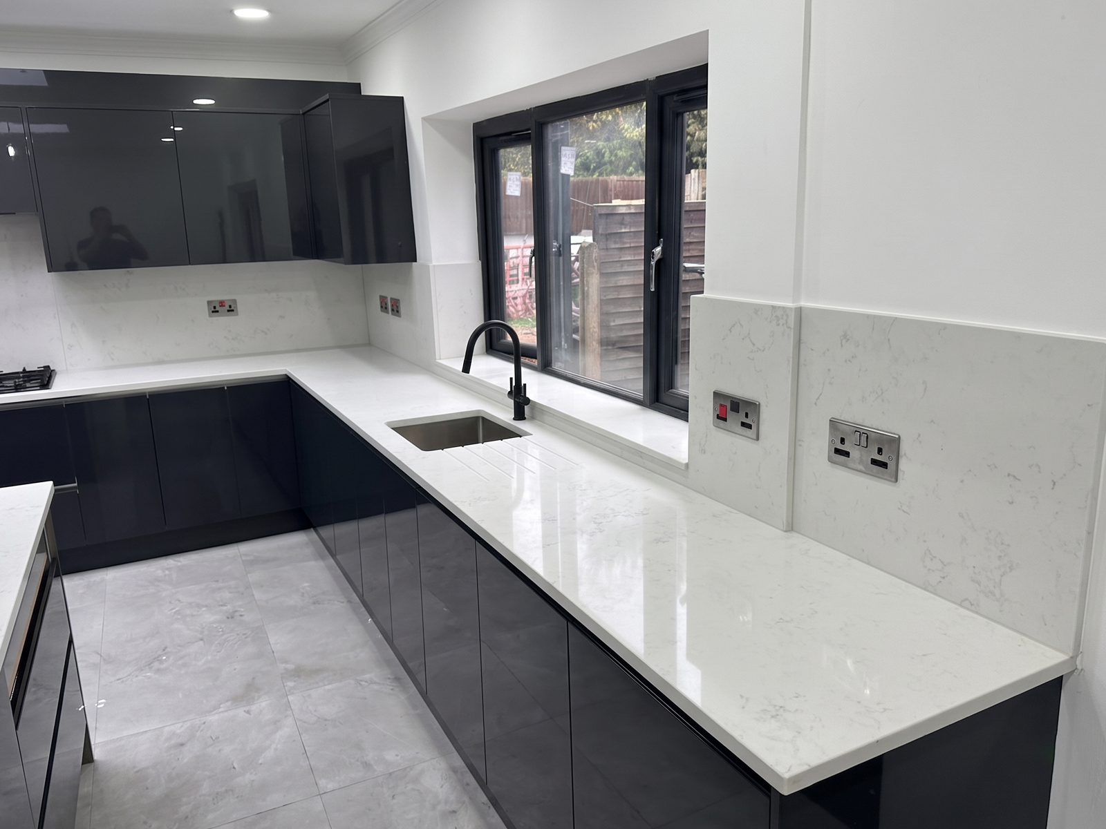 Al-Farouq Family’s Calacatta Classic Quartz Kitchen in Leicester 8 Penelope’s Carrara Jade Quartz Kitchen in Bedford