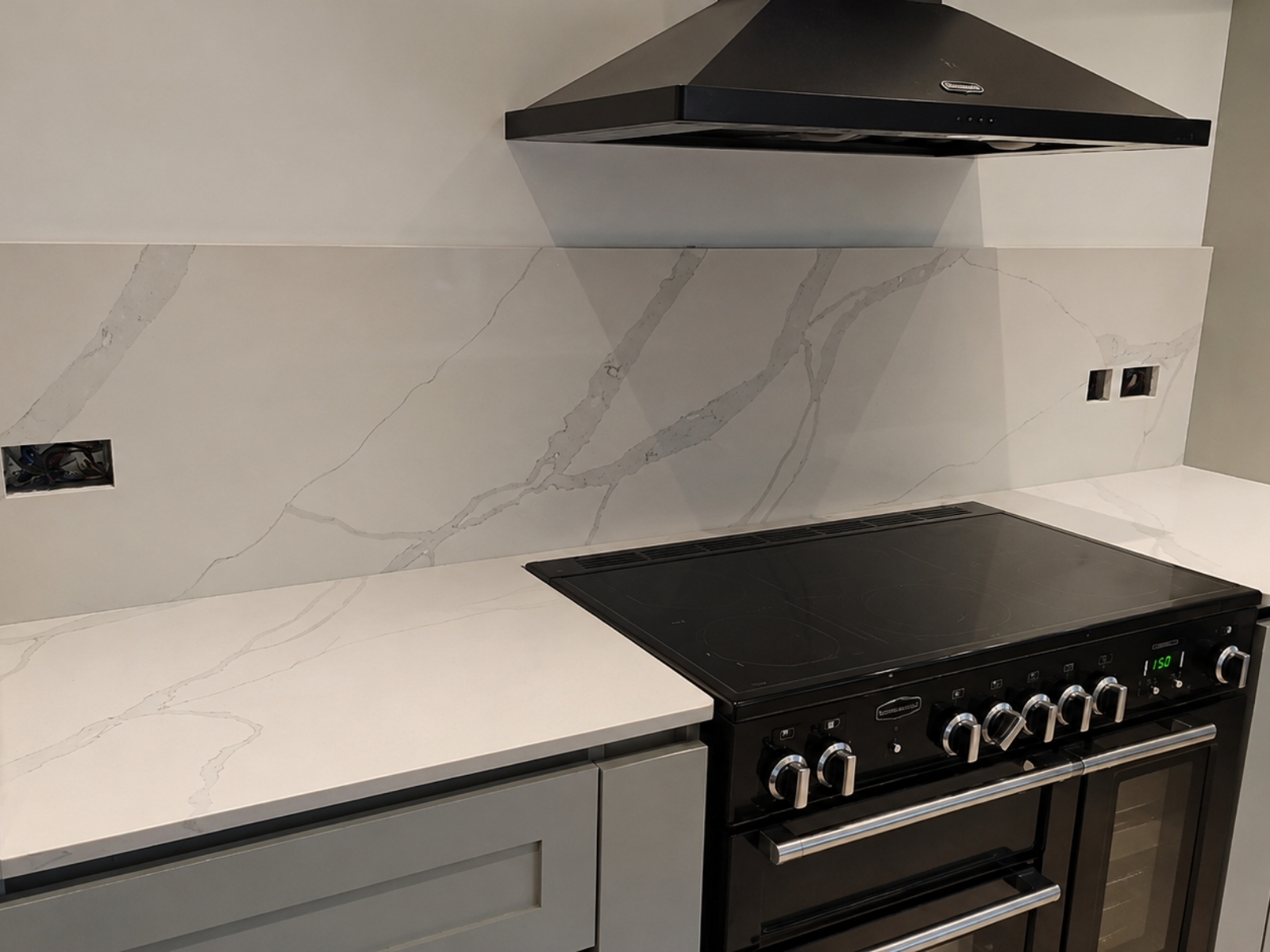 Julia and Lucas Santos’ Calacatta Borghini Quartz Kitchen in Watford
