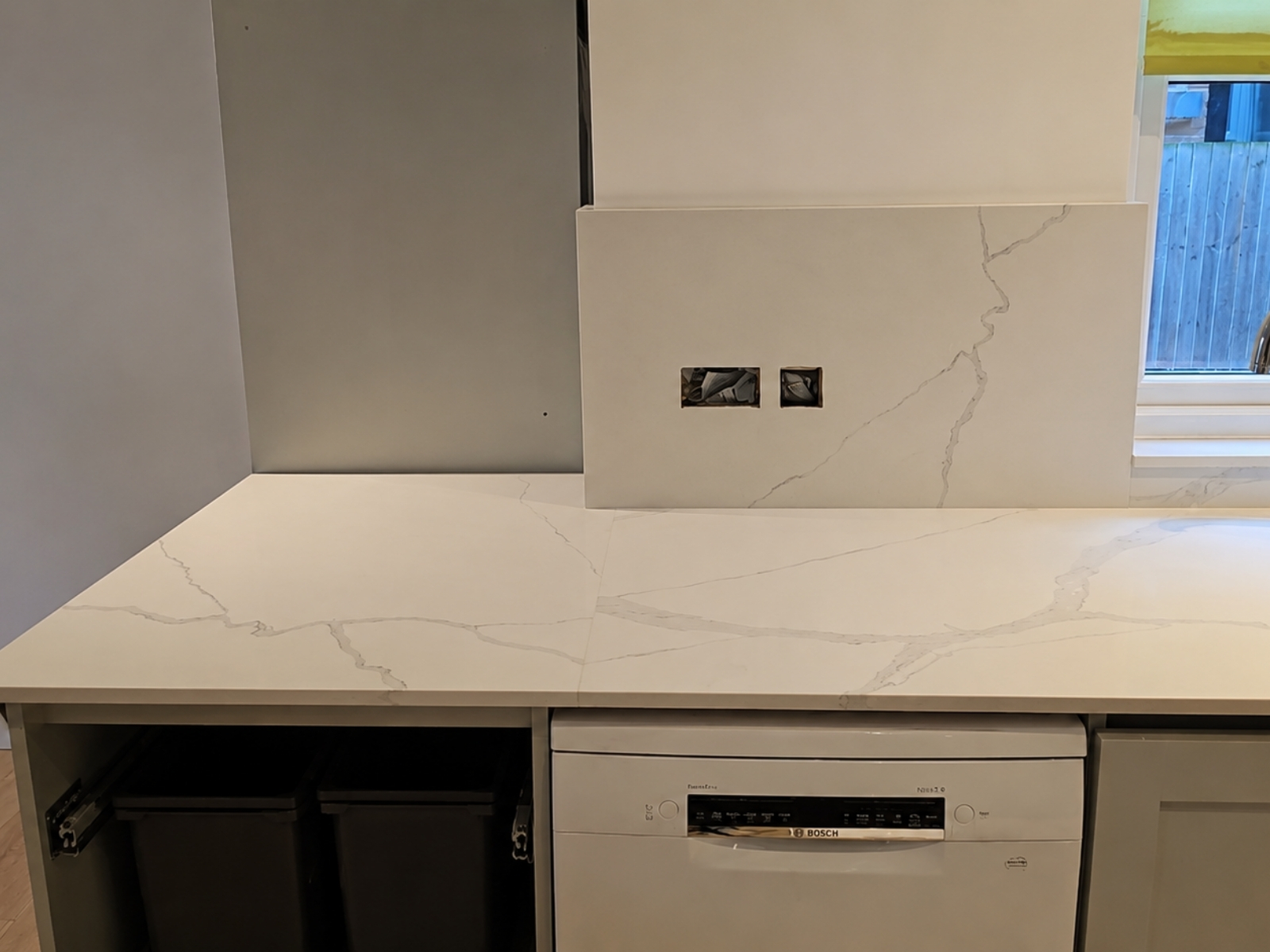 Julia and Lucas Santos’ Calacatta Borghini Quartz Kitchen in Watford