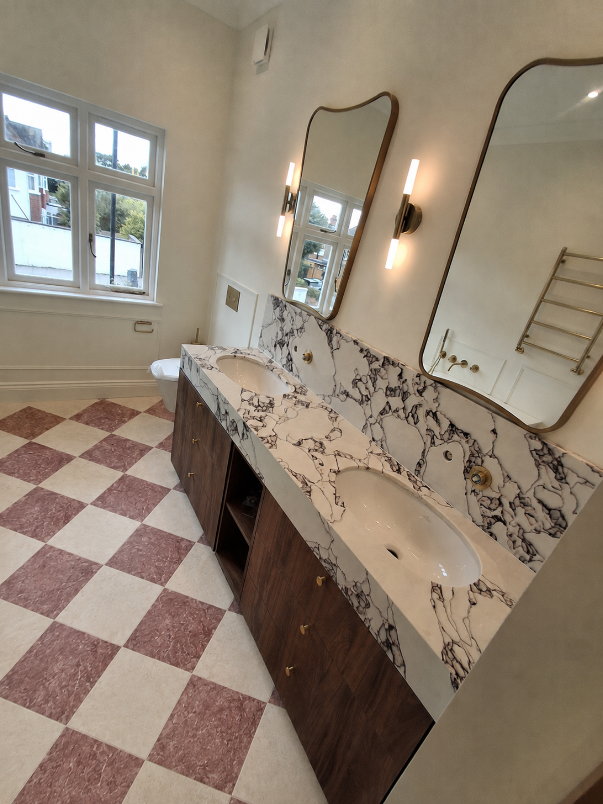 Calacatta Viola quartz worktops project in Southampton