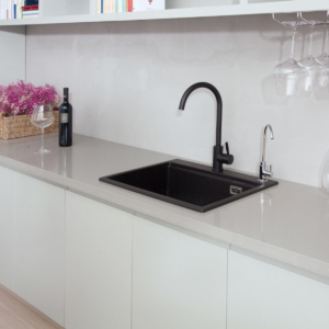 Grigio Shimmer Quartz Worktop