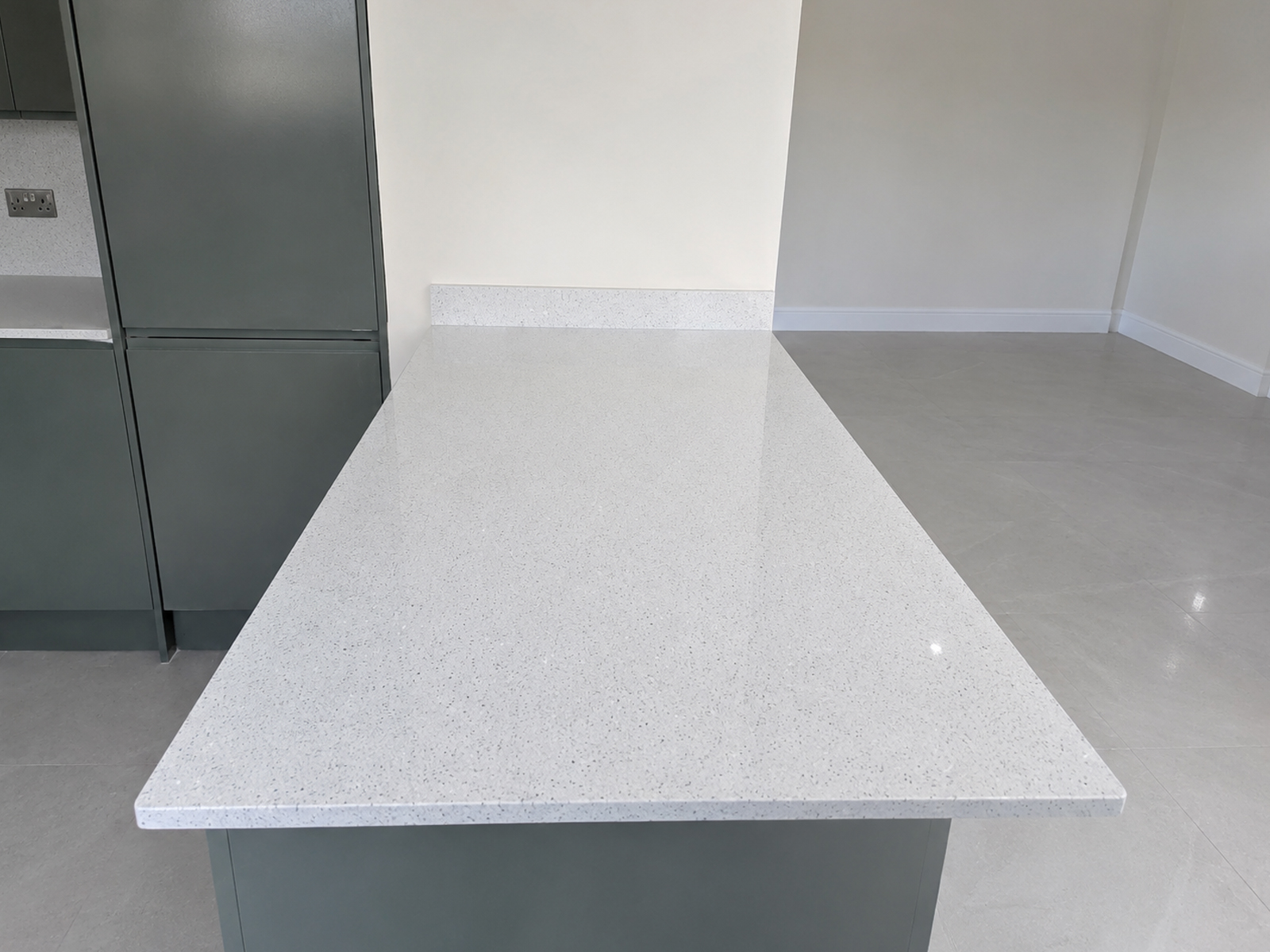 White Sparkly quartz project in Chelmsford