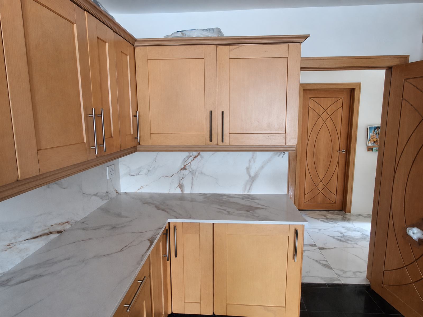 Arabescato brown quartz worktop, Richmond project
