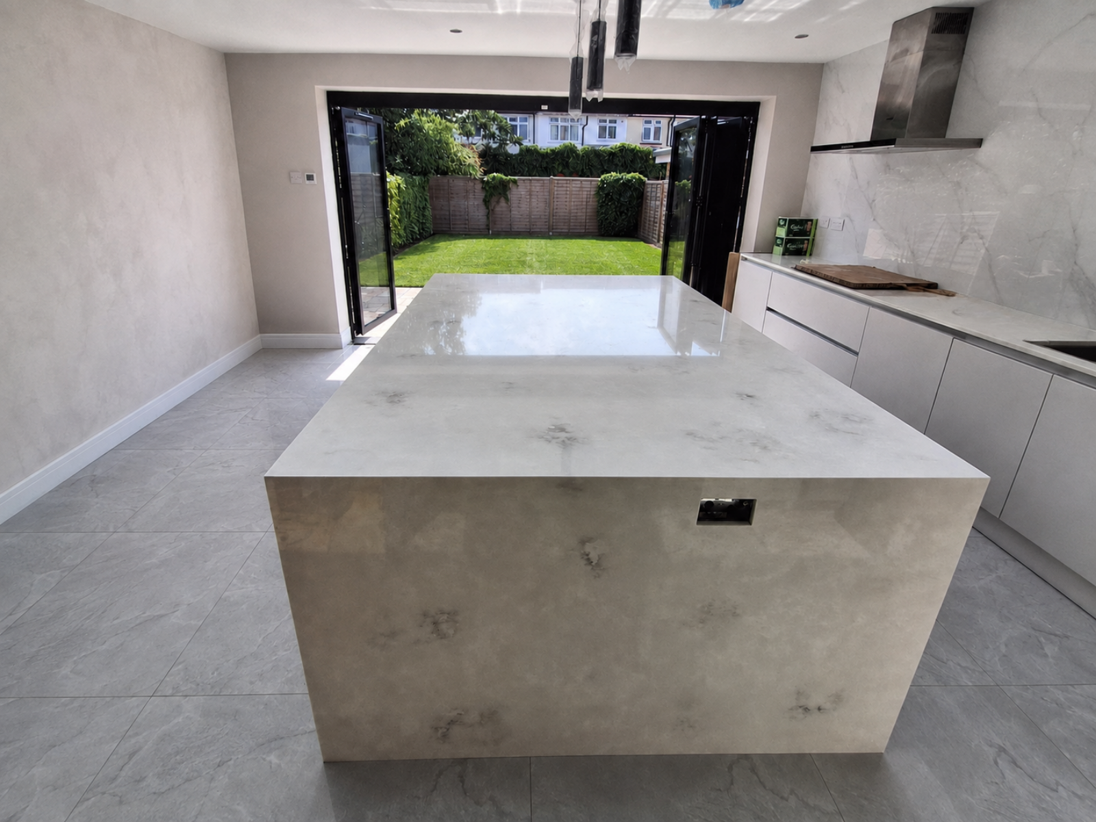 Homepage 30 winter rock quartz worktop, Royal Borough, London Project