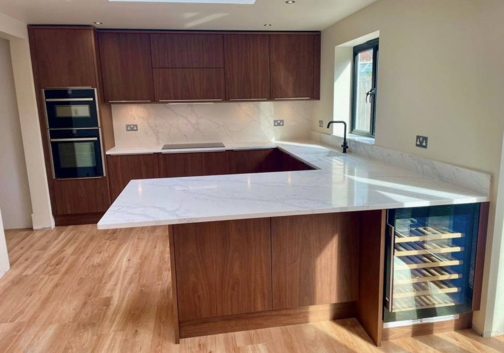 Calacatta Gold Shimmer Quartz Worktop